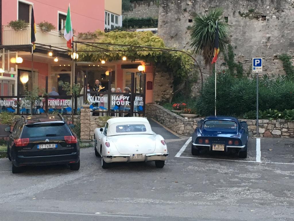 Vela Azzurra Navene