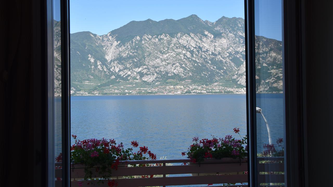 Vela Azzurra Hotel Navene